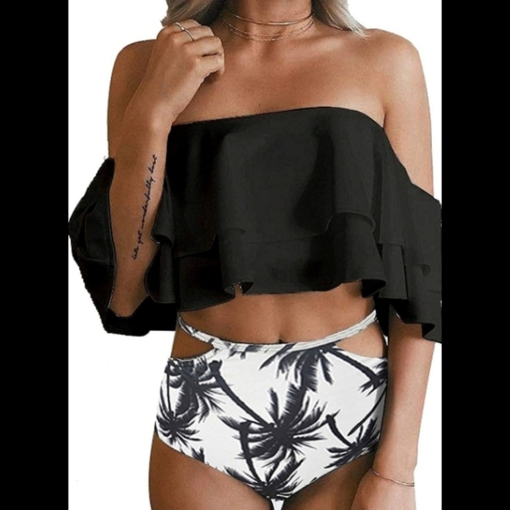 Black and floral ruffle Tankini bikini